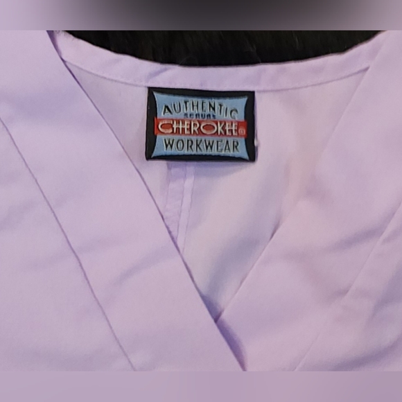 Cherokee Authentic Workwear Purple Scrub Top Size M - Picture 4 of 5